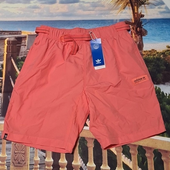 Adidas Adventure Cargo Shorts Size Small NWT - Picture 2 of 6